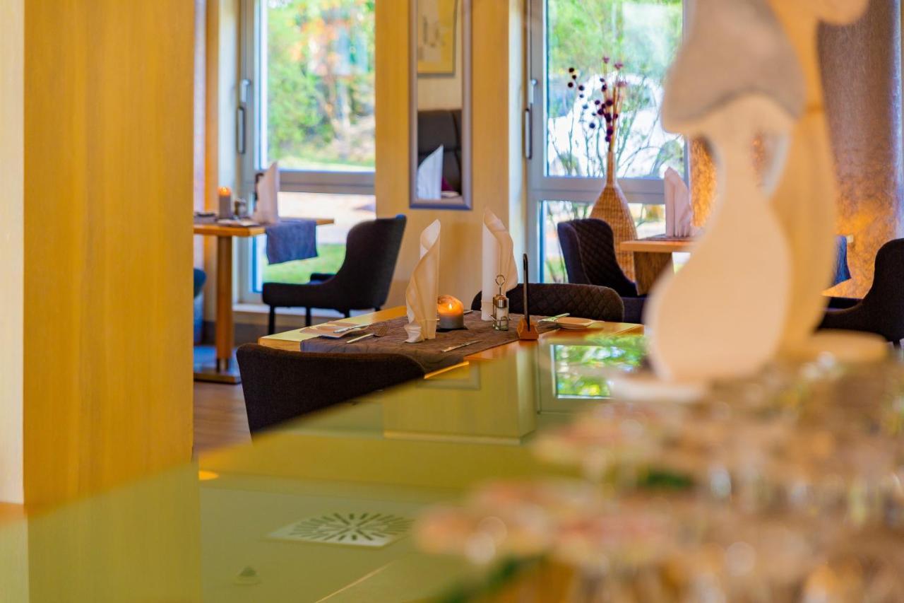 Business Vital Hotel Am Rennsteig Suhl Buitenkant foto