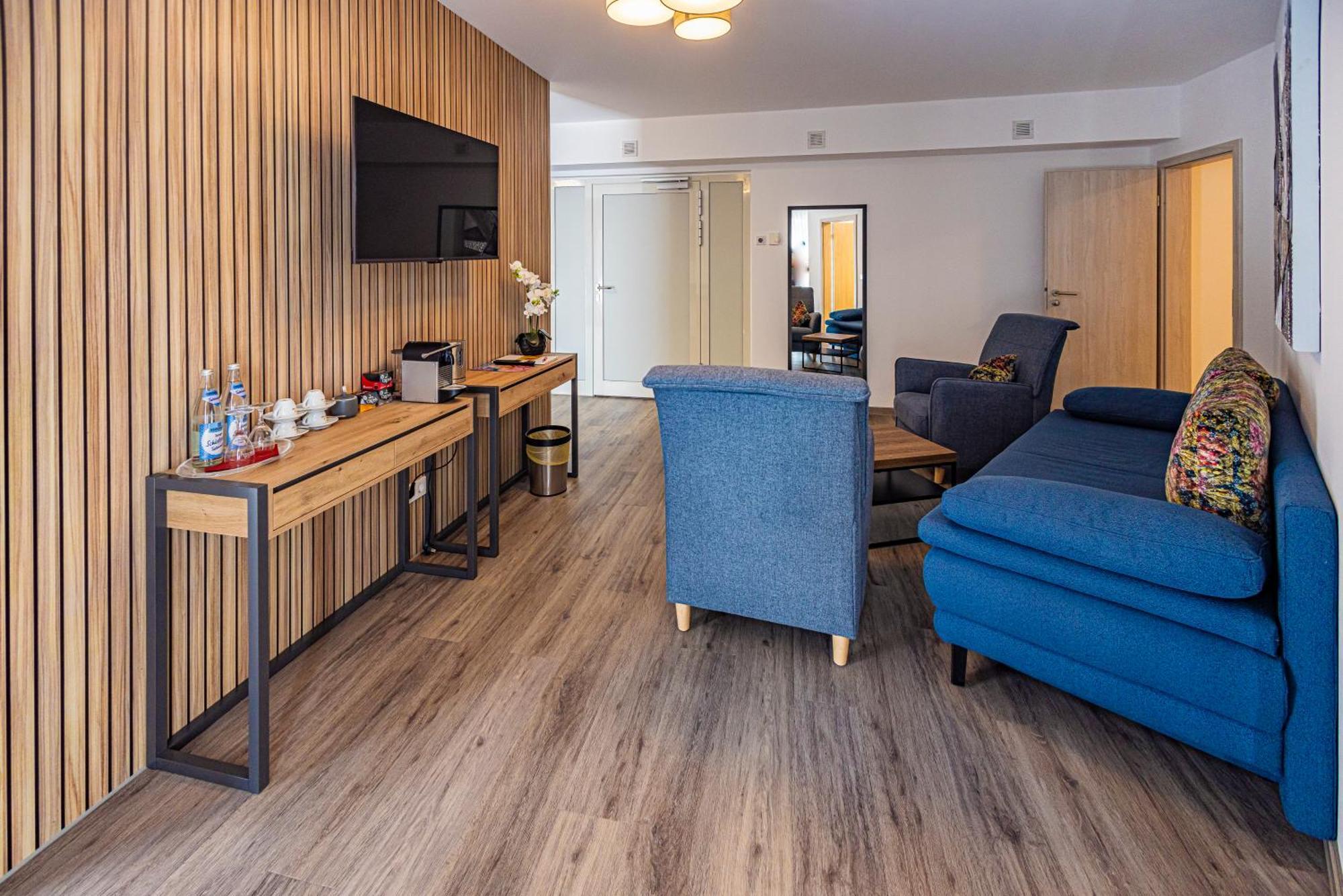 Business Vital Hotel Am Rennsteig Suhl Buitenkant foto