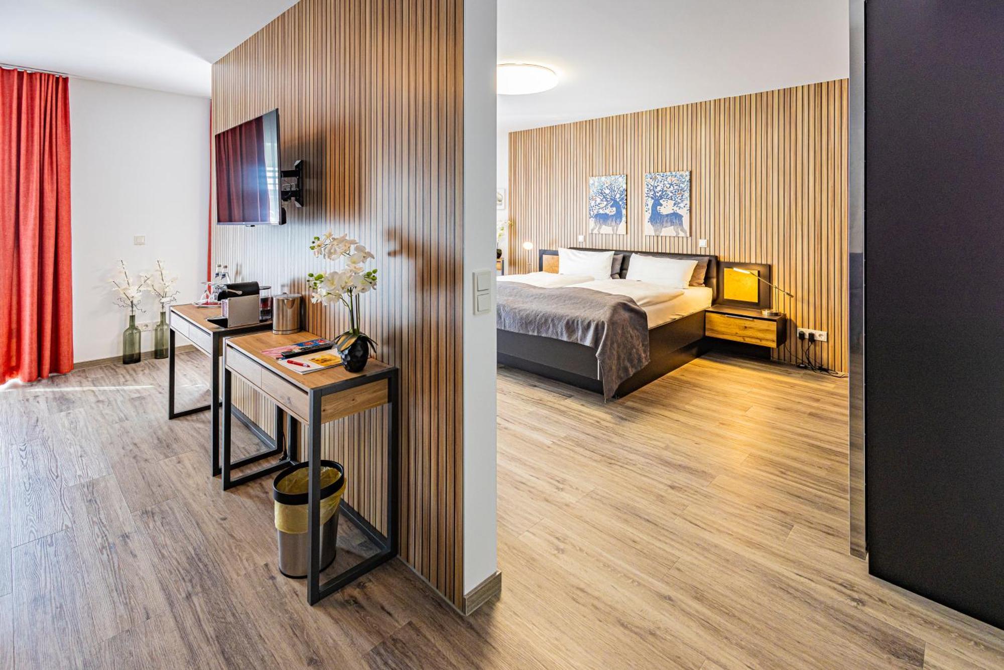 Business Vital Hotel Am Rennsteig Suhl Buitenkant foto