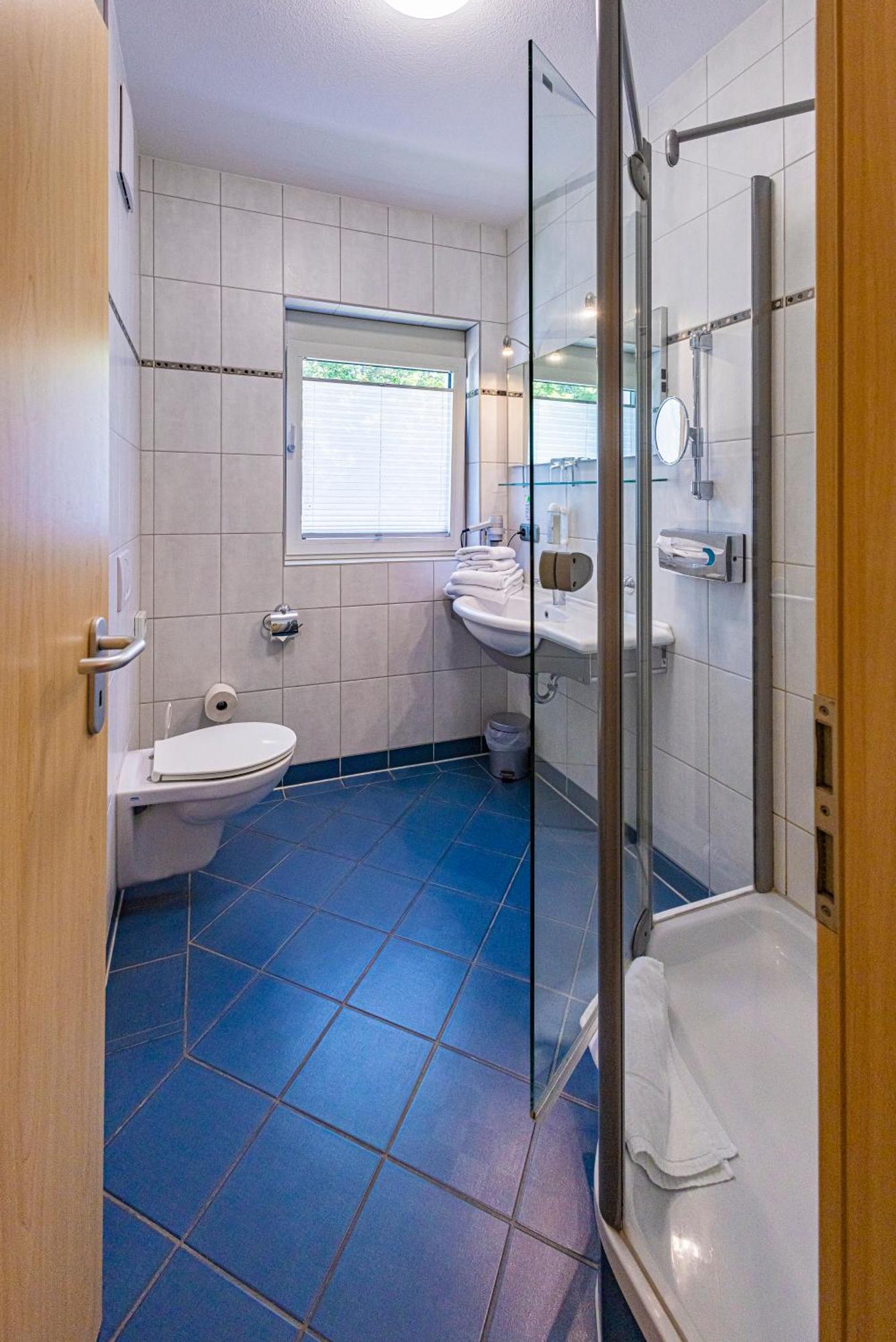 Business Vital Hotel Am Rennsteig Suhl Buitenkant foto
