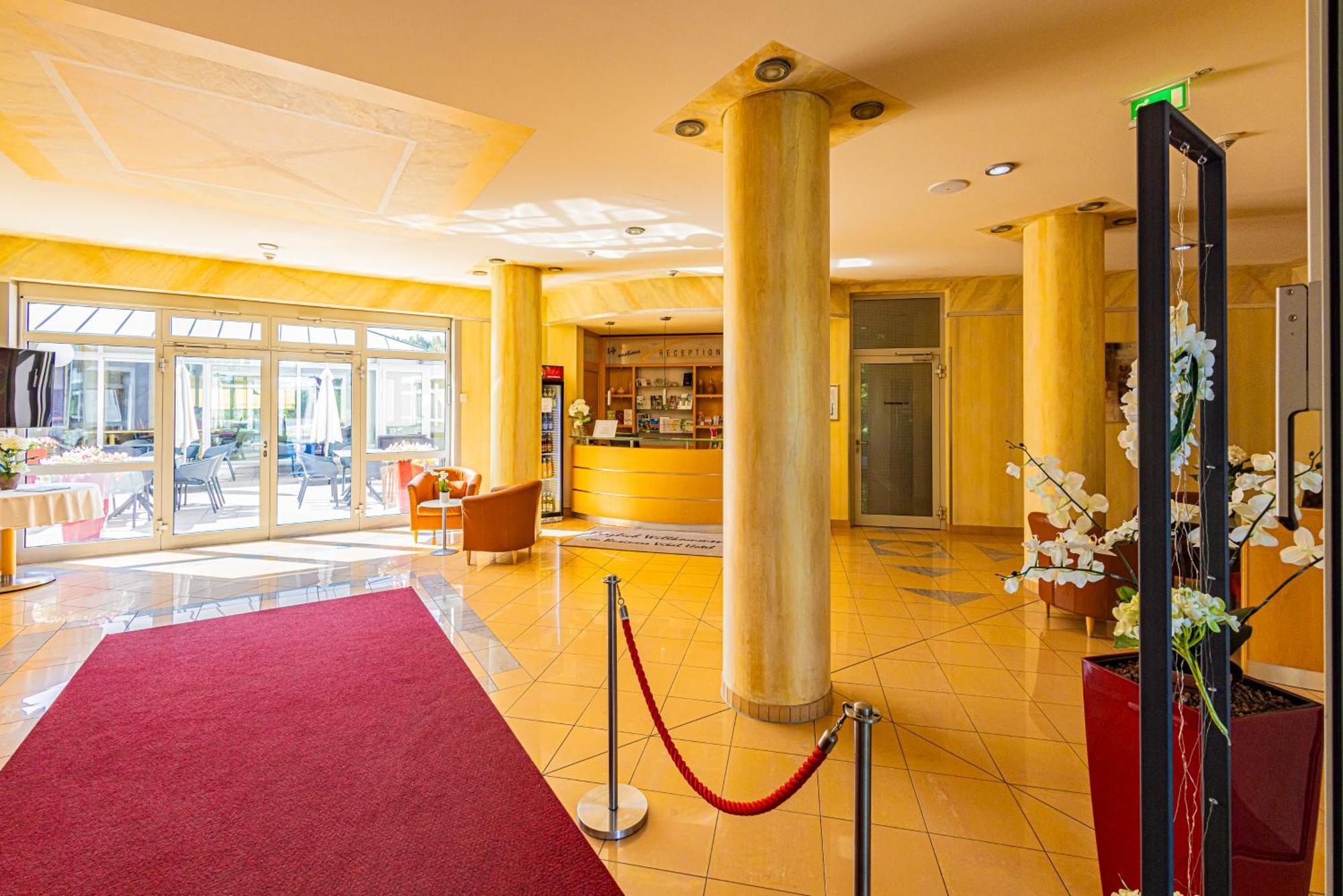 Business Vital Hotel Am Rennsteig Suhl Buitenkant foto