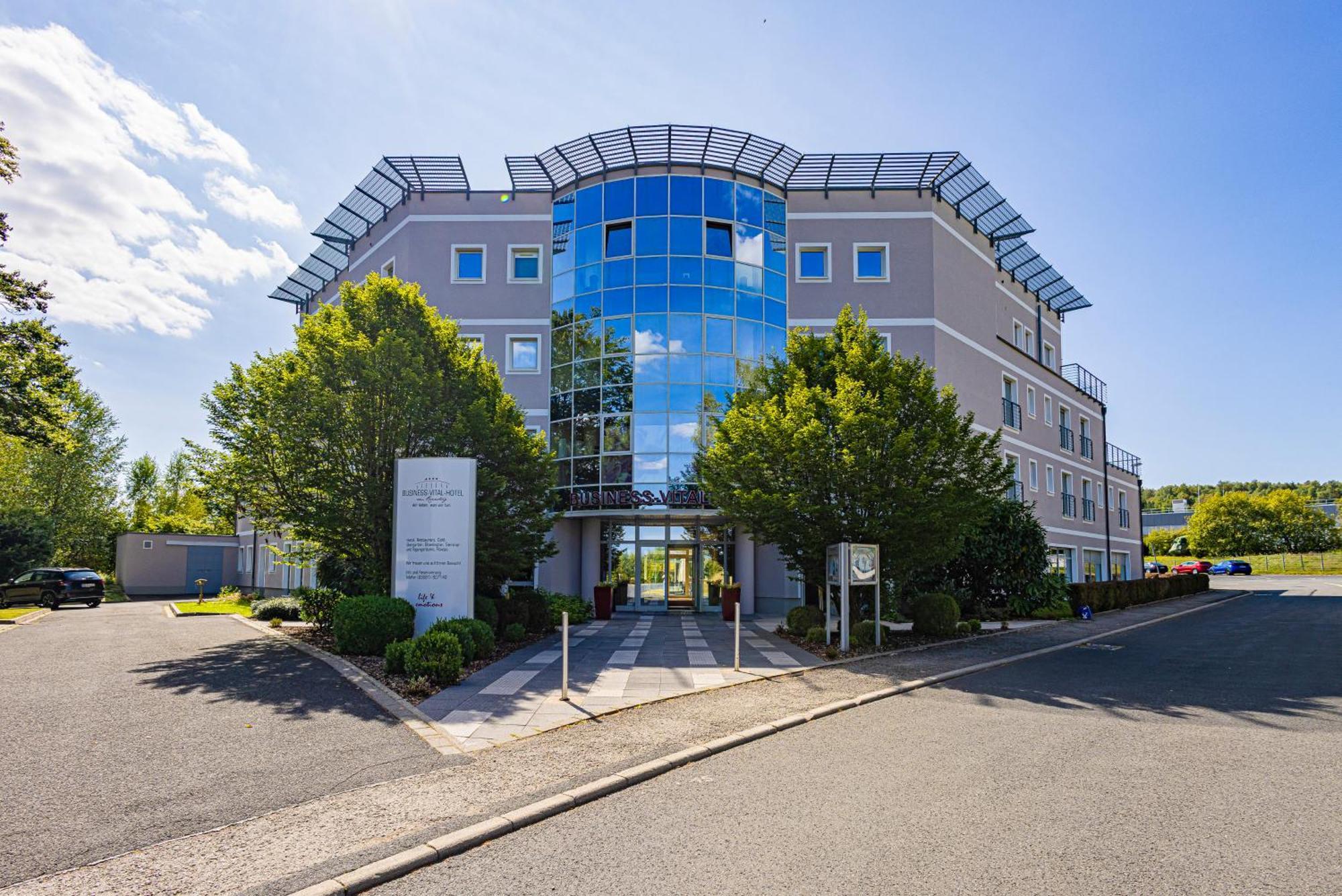 Business Vital Hotel Am Rennsteig Suhl Buitenkant foto